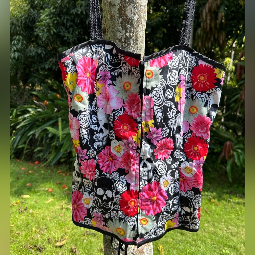 Hell Bunny Corset Top M